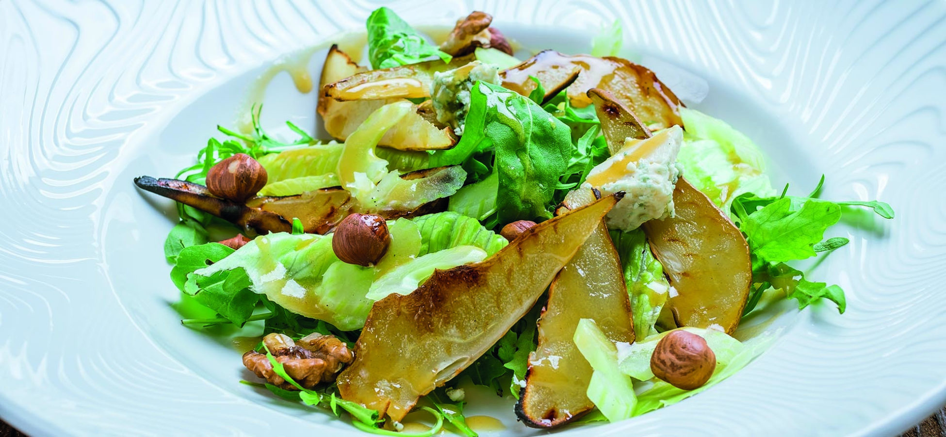 recette Salade de feuille de chêne, roquefort et poires